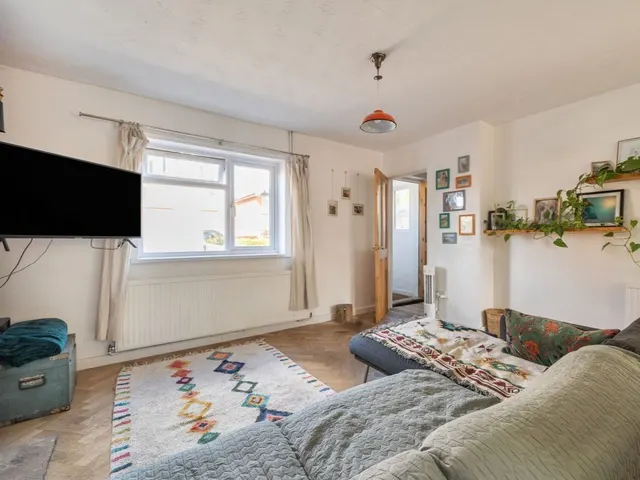 Landmead, Glastonbury, BA6, photo 3