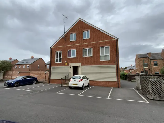 Acton Road, Nottingham, NG10, photo 1