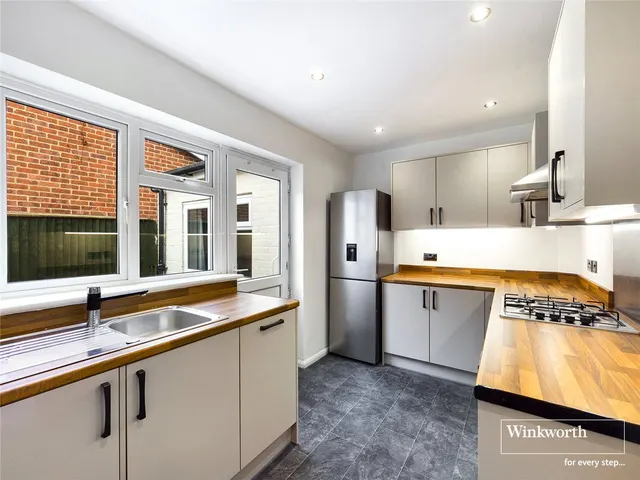 Gurney Drive, Caversham, RG4, photo 2