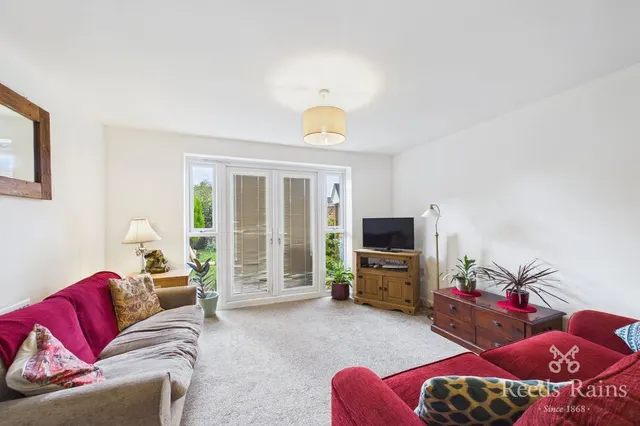 Pudding Lane, Hyde, SK14, photo 3
