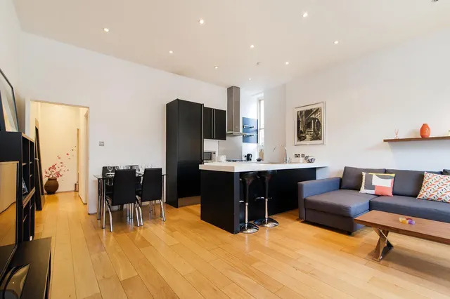 Warwick Road, Earls Court, SW5, photo 2