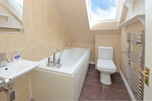 North Minden House, Deepcut, GU16, photo 3