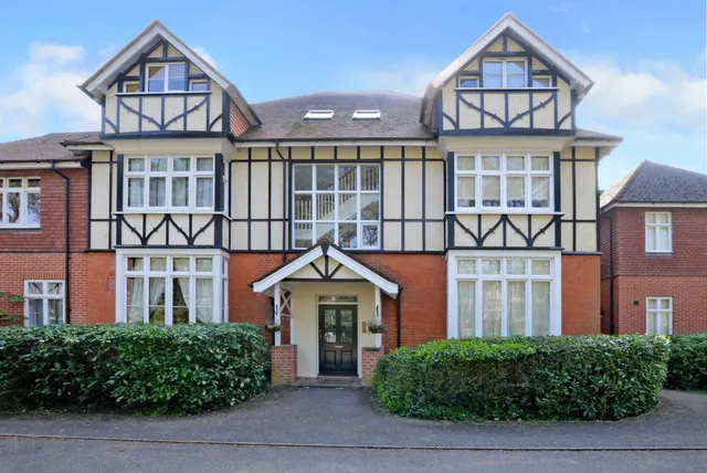 North Minden House, Deepcut, GU16, photo 1