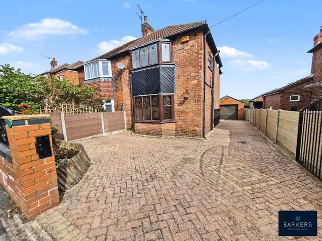 Casson Avenue East Ardsley, Wakefield, WF3, photo 1