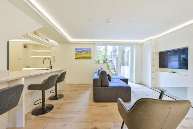 Studio 1a, Cloisters House, London, photo 1