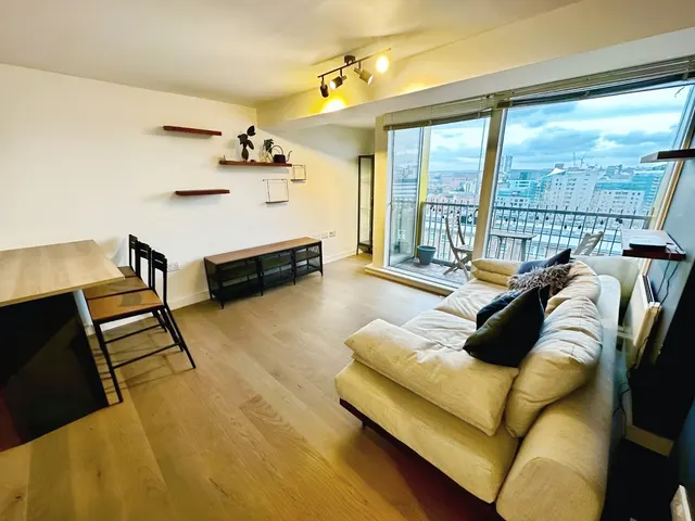 The Avenue, Leeds, LS9, photo 1