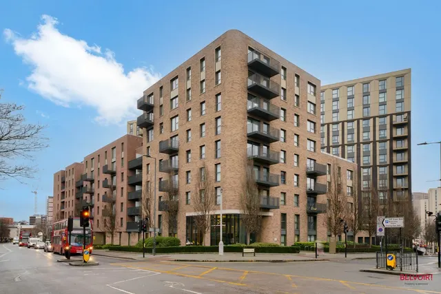 Empire Way, Wembley, HA9, photo 1