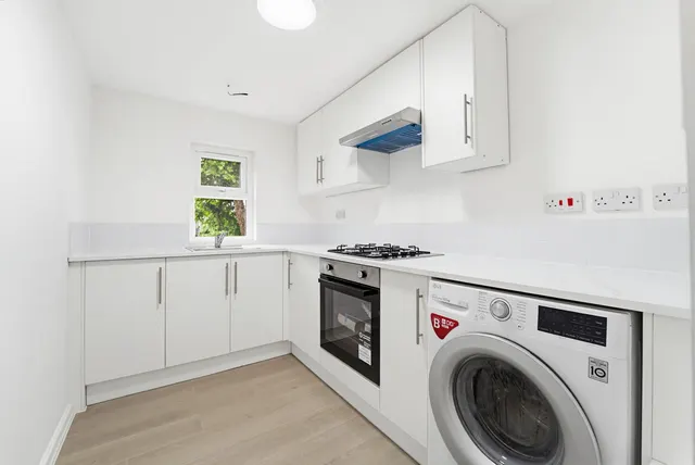 Gloucester Road, Acton, W3, photo 3