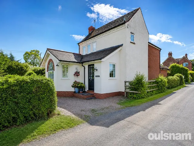 Photo 3 — Smite Hill, Hindlip, Worcester, Worcestershire, WR3 8SY