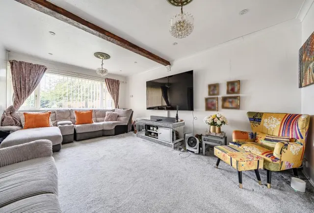 Wyecliffe Gardens, Merstham, RH1, photo 2