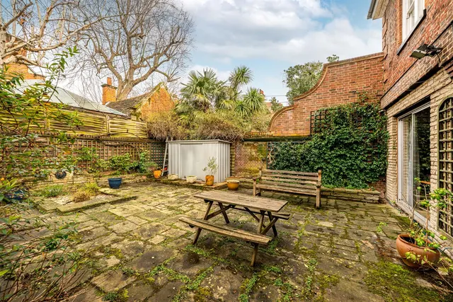 Photo 3 — Townshend Road, St John's Wood, London, NW8 6LE