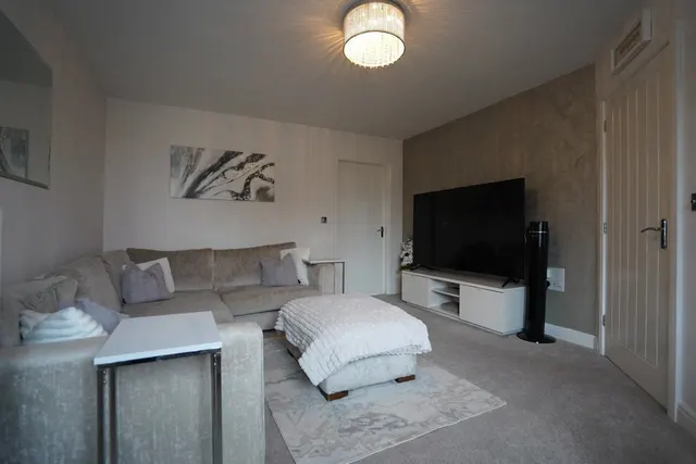Galway Close, Thornton-Cleveleys, FY5, photo 3