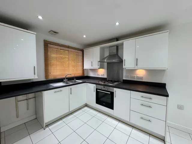 Rosebery Mews, High Wycombe, HP13, photo 3