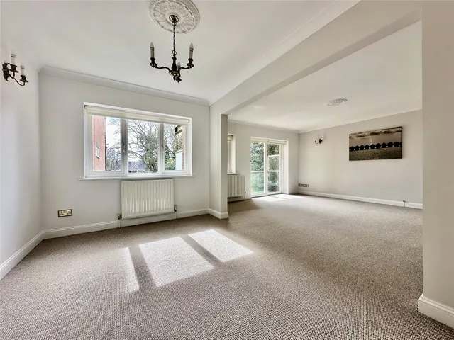West Cliff Road, Bournemouth, Dorset, BH4, photo 1