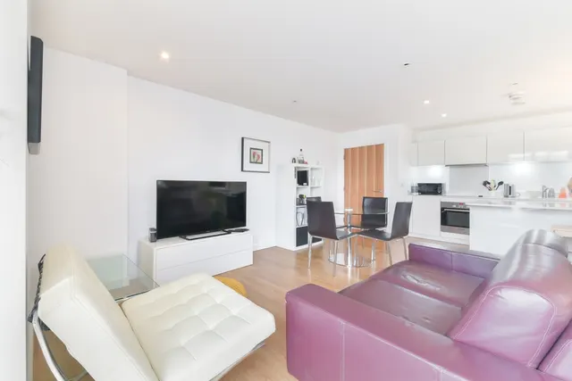 Kara Court, Seven Sea Gardens, Bow, London, E3, photo 1