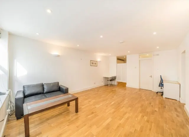 Canfield Place, South Hampstead, NW6, photo 3