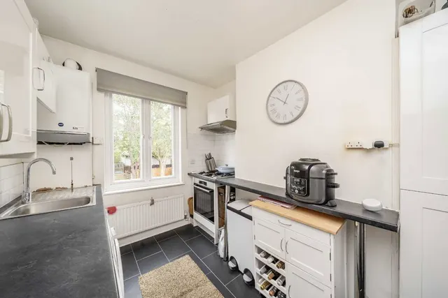 Fernthorpe Road, SW16, photo 3