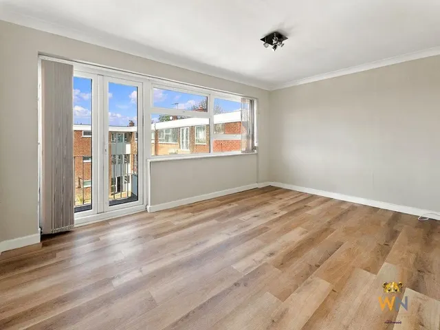 Hutton Road, Shenfield, CM15, photo 2