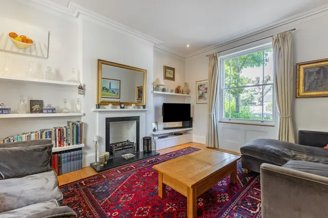Adelaide Road, Teddington, TW11, photo 2