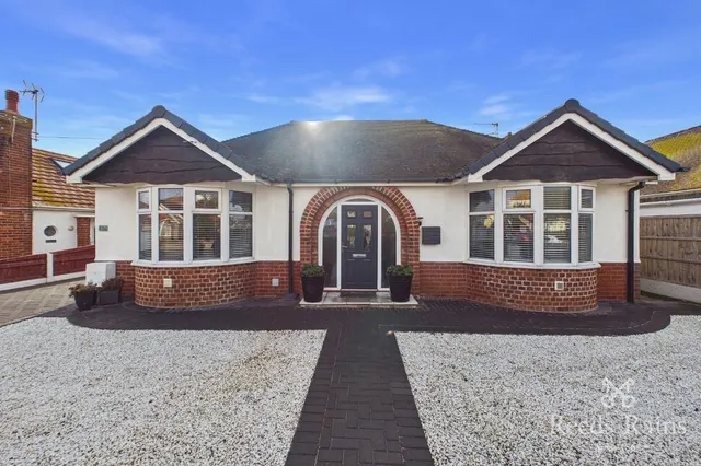 Burns Drive, Rhyl, LL18, photo 1