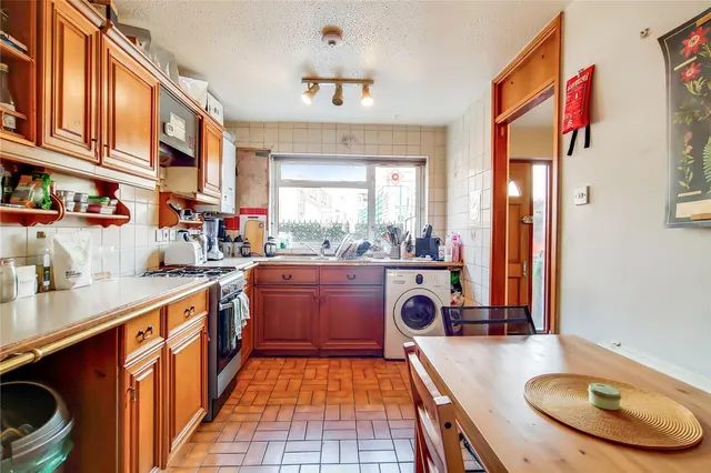 Thornbury Close, London, N16, photo 2