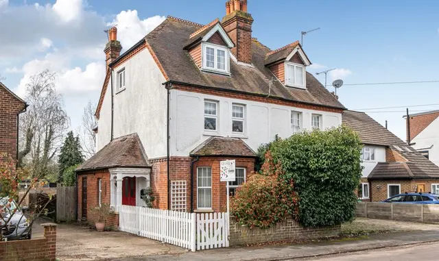 Caenwood Road, Ashtead, KT21, photo 1