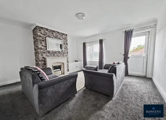 Photo 2 — Oakview Terrace, Birstall WF17 0BZ