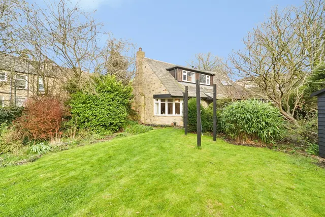 New Street, Farsley, LS28, photo 1