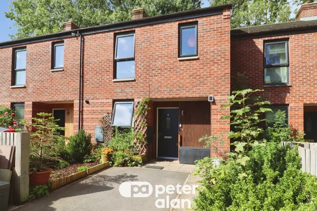 Walker Mews, Cardiff, CF14, photo 1