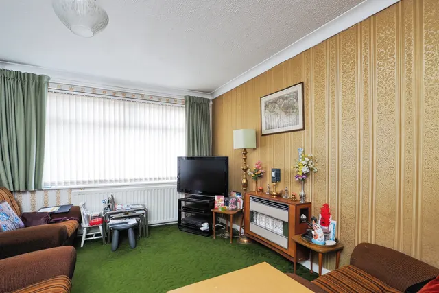 Photo 2 — Wembley Gardens, Bramcote, Nottingham, Nottinghamshire, NG9
