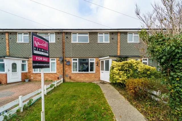 Benen-stock Road, Stanwell Moor, photo 1