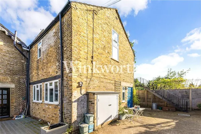 Mount Pleasant Road, London, N17, photo 2