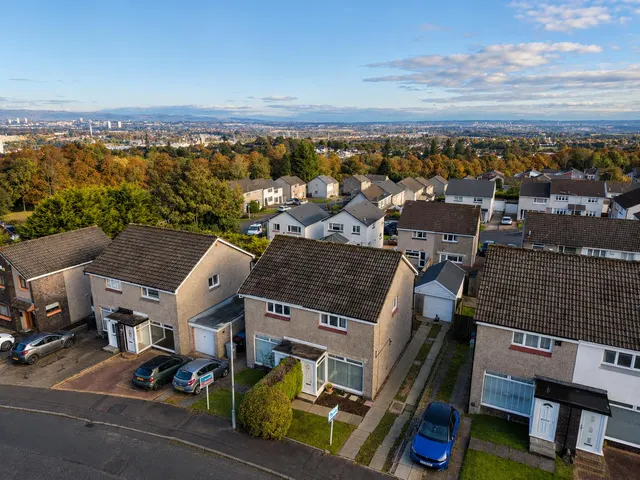 Kirkhill Gardens, Glasgow, G72, photo 2