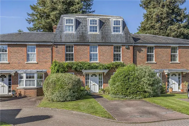 Ascot Wood, Station Hill, SL5, photo 1