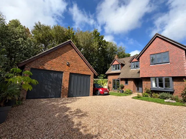 Bashley, New Milton, BH25, photo 2