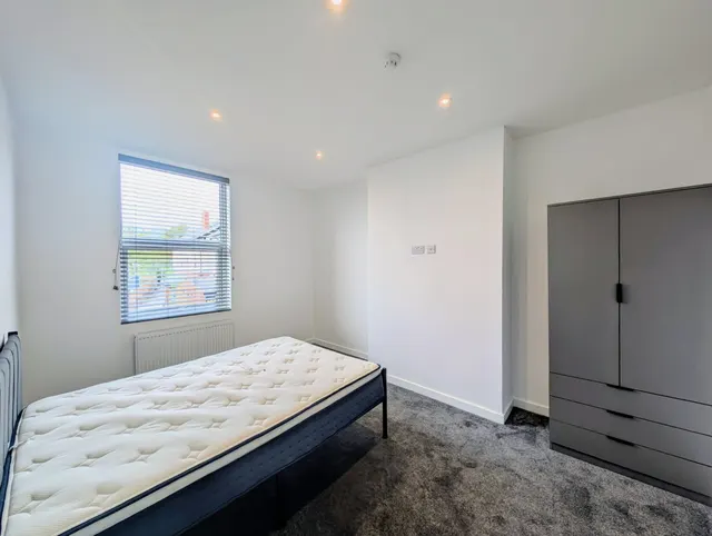 Burlington Road, Leeds, LS11, photo 1