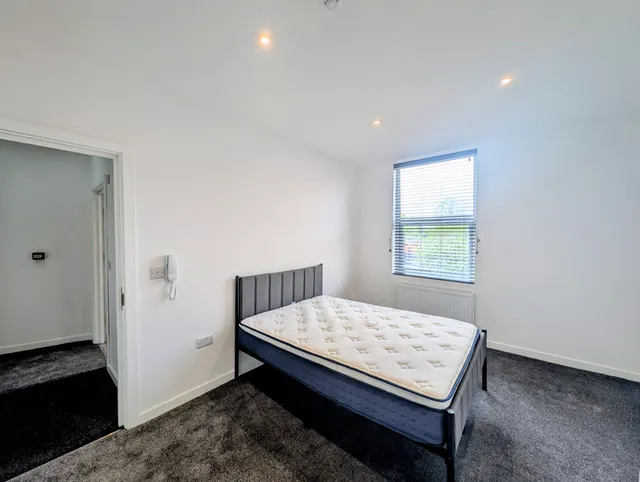 Burlington Road, Leeds, LS11, photo 2