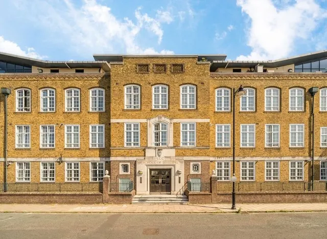 Ferndale Road, Clapham, SW4, photo 1