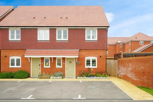 Dinmore Way, DIDCOT, photo 1