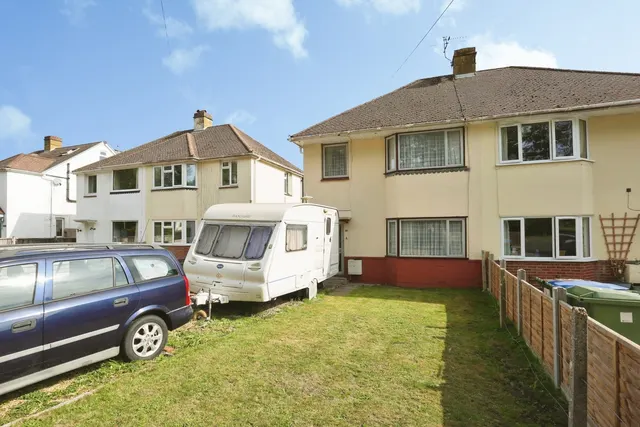 Barnes Lane, Sarisbury Green, SO31, photo 1