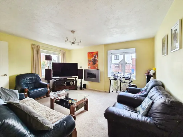 Longstock Close, Oakwood, DE21, photo 3