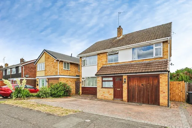 Grafton Way, Northampton, NN5, photo 1