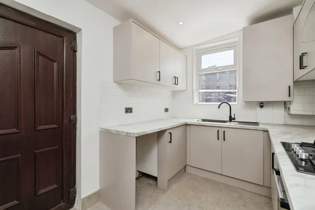 Kildare Street, Farnworth, BL4, photo 3