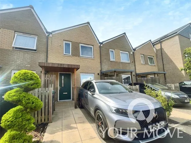 Photo 2 — Watercress Way, Northfleet, Kent, DA11