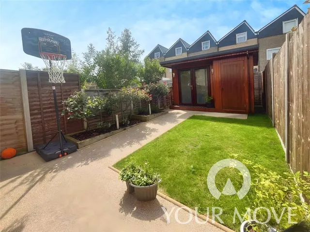 Photo 3 — Watercress Way, Northfleet, Kent, DA11