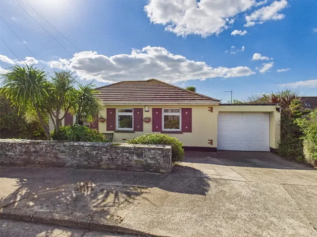Crescent Close, Widemouth Bay, EX23, photo 1