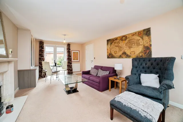 Photo 2 — Topaz Crescent, Sutton-in-Ashfield, Nottinghamshire, NG17