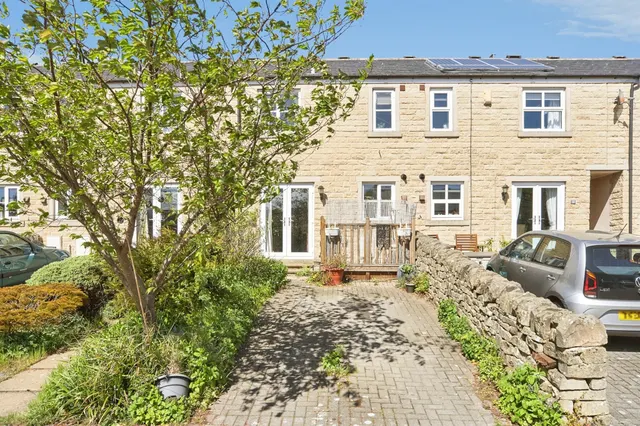Town Gate Close, Guiseley, LS20, photo 1