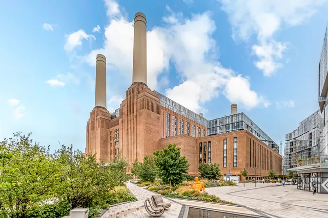 Photo 2 — Battersea Power Station, Kirtling Str...