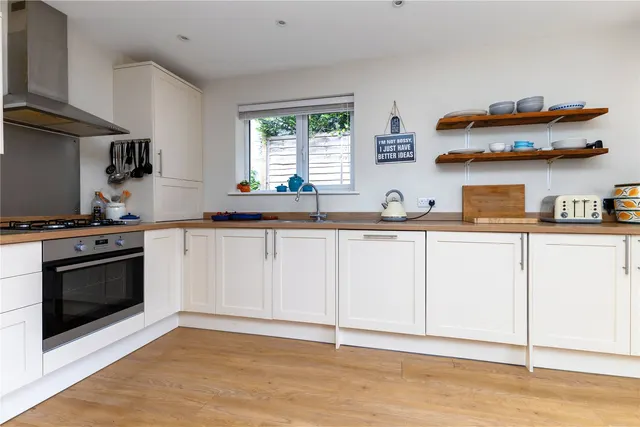 Hill Road, Grayshott, GU26, photo 3